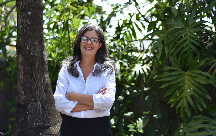 Profile Picture of Ruth Levy in her garden